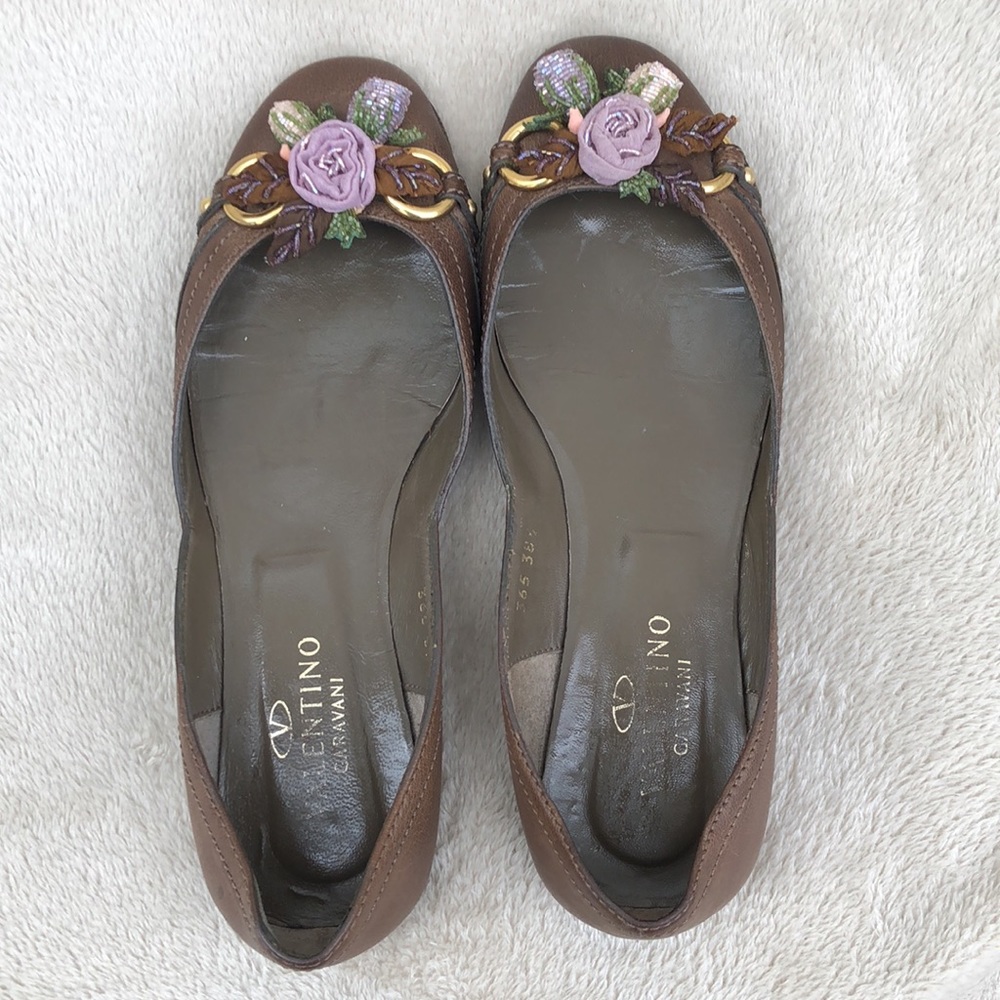 VALENTINO GARAVANI Ballet Flat Embeleshed with Beaded Silk Flowers - Picture 4 of 11